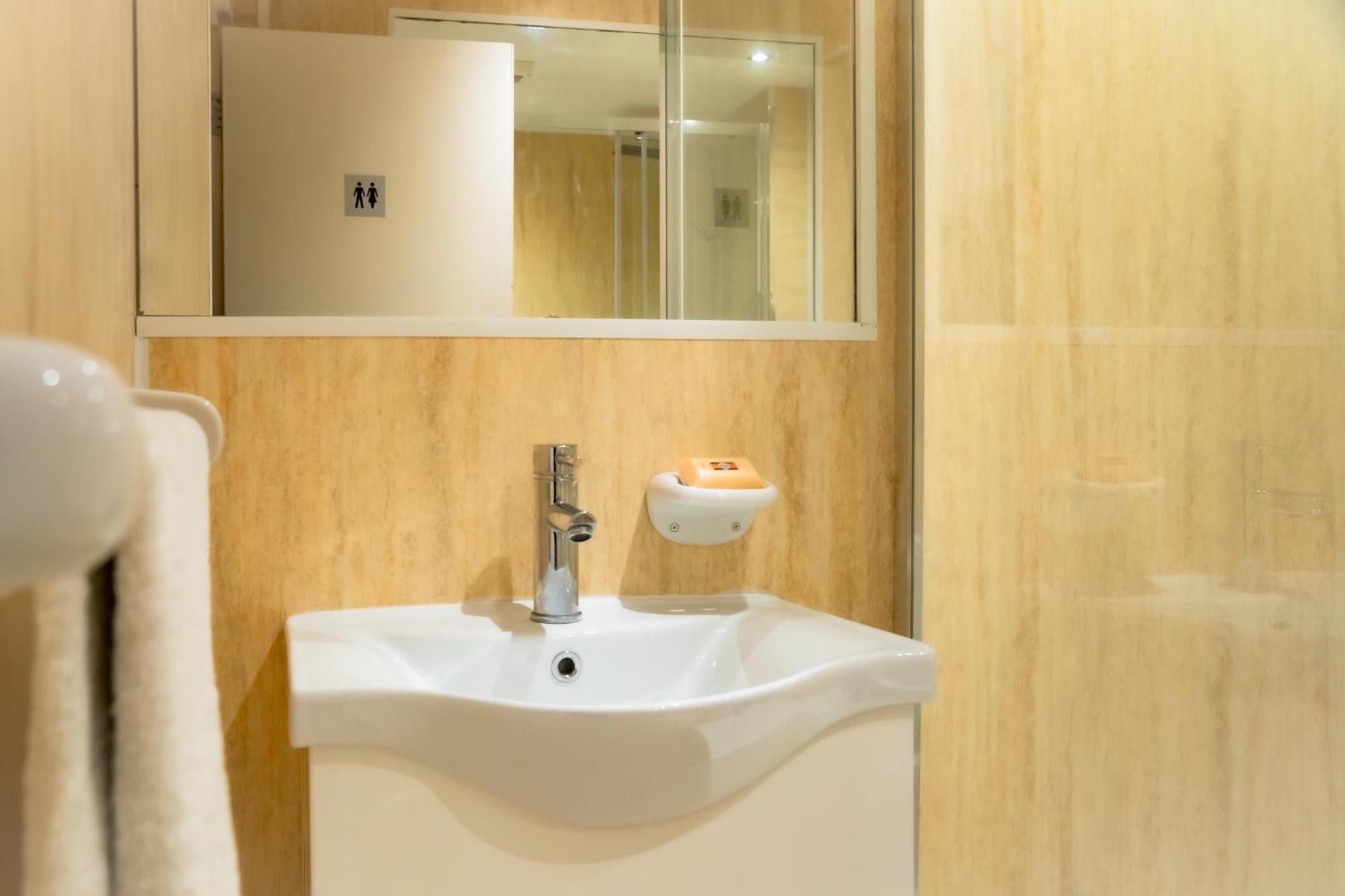 Loft Style Apartment Near O2, Abba Voyage, Excel Лондон Экстерьер фото