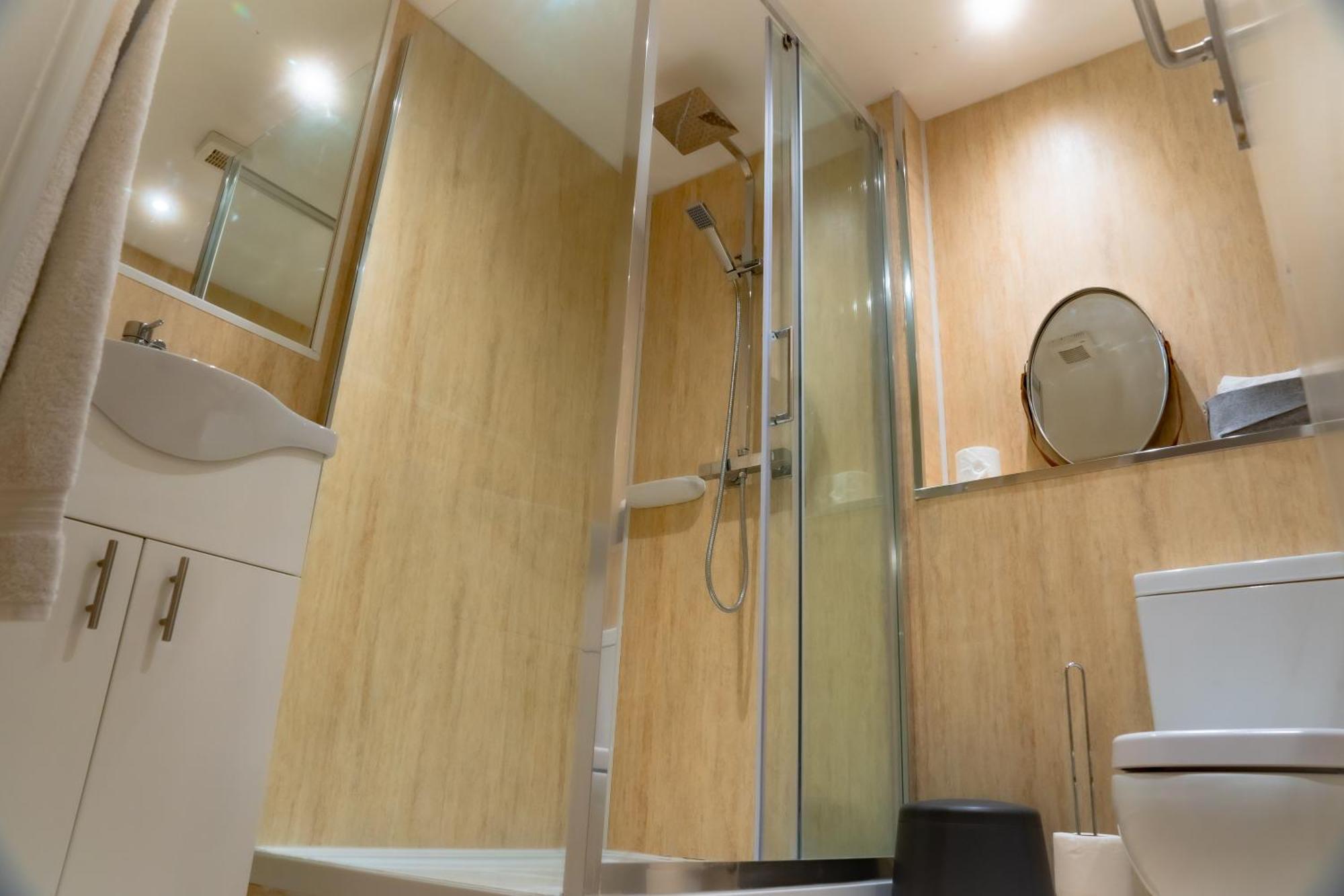 Loft Style Apartment Near O2, Abba Voyage, Excel Лондон Экстерьер фото